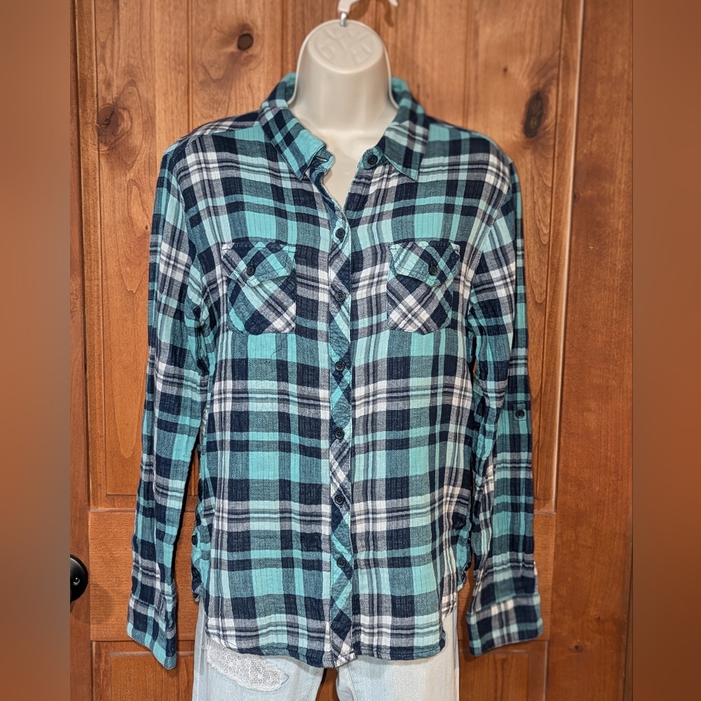 Beachlunchlounge Blue, White & Green Plaid Shirt